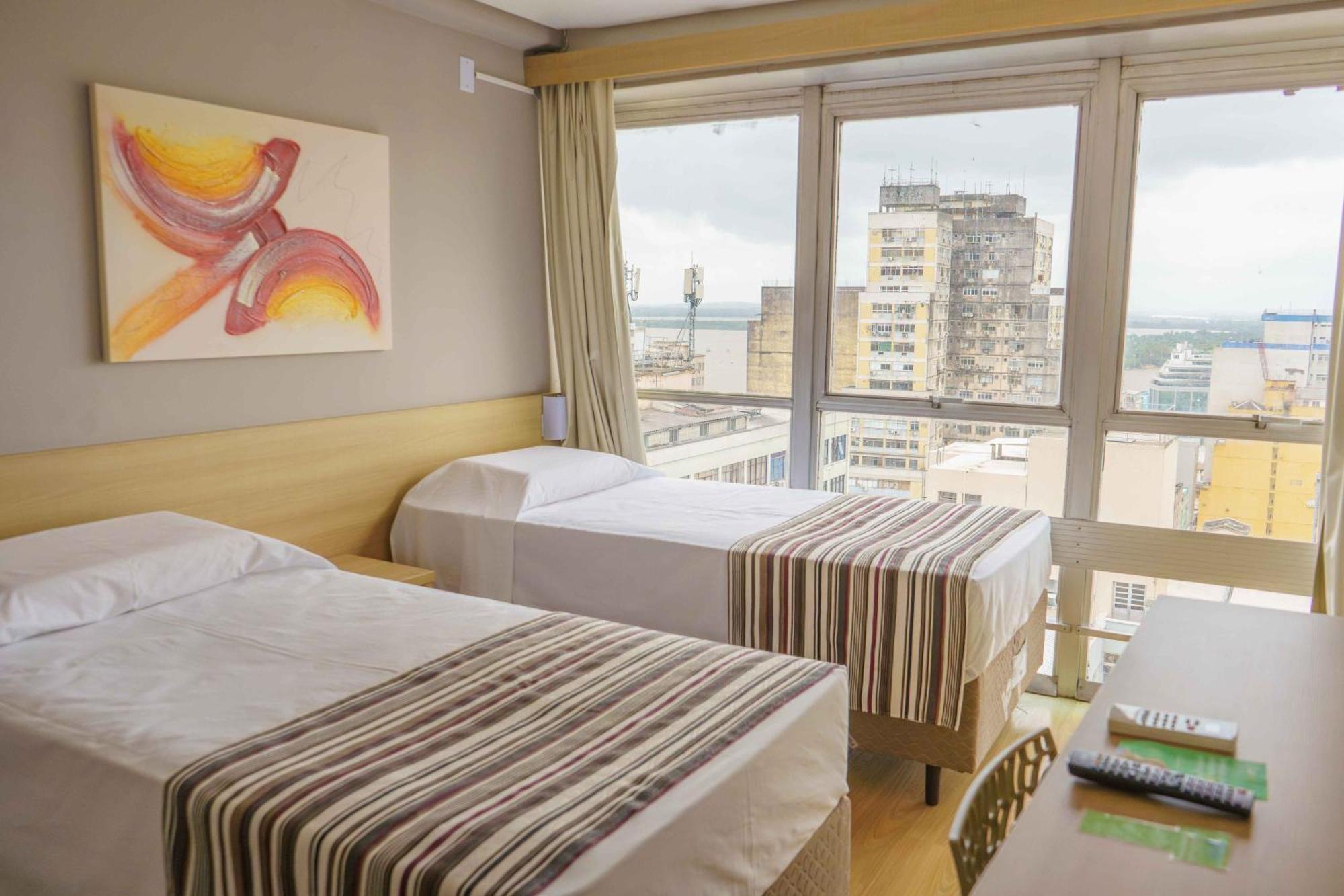 Hotel Dan Express - Próximo A Santa Casa E Ufrgs 3*